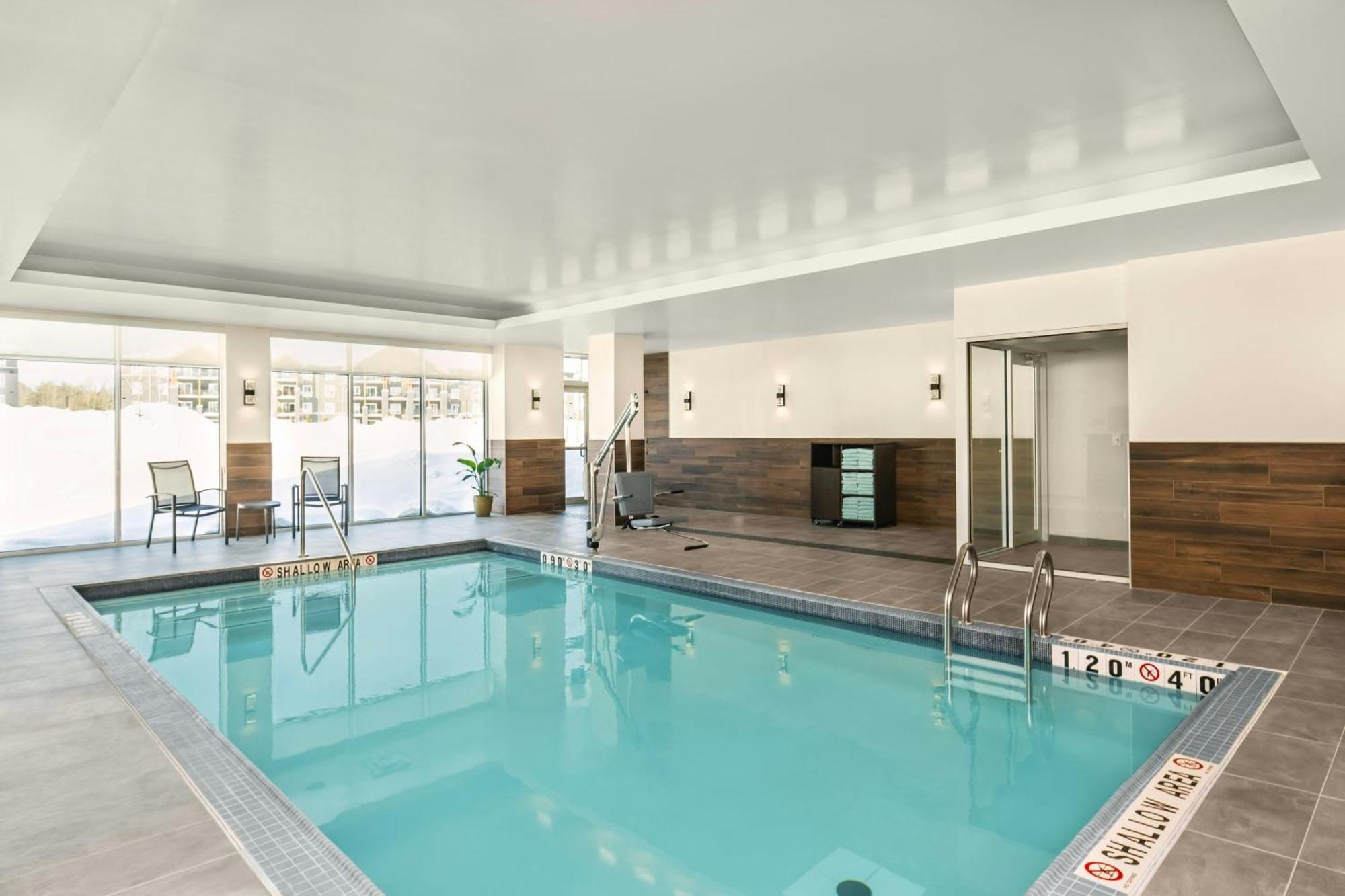 Fairfield By Marriott Inn & Suites Gravenhurst Muskoka Eksteriør billede
